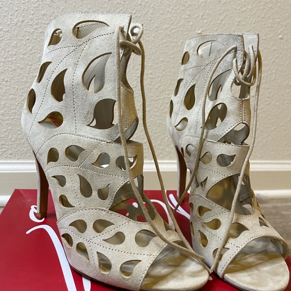 ALDO nude heels size 10 - Picture 8 of 11